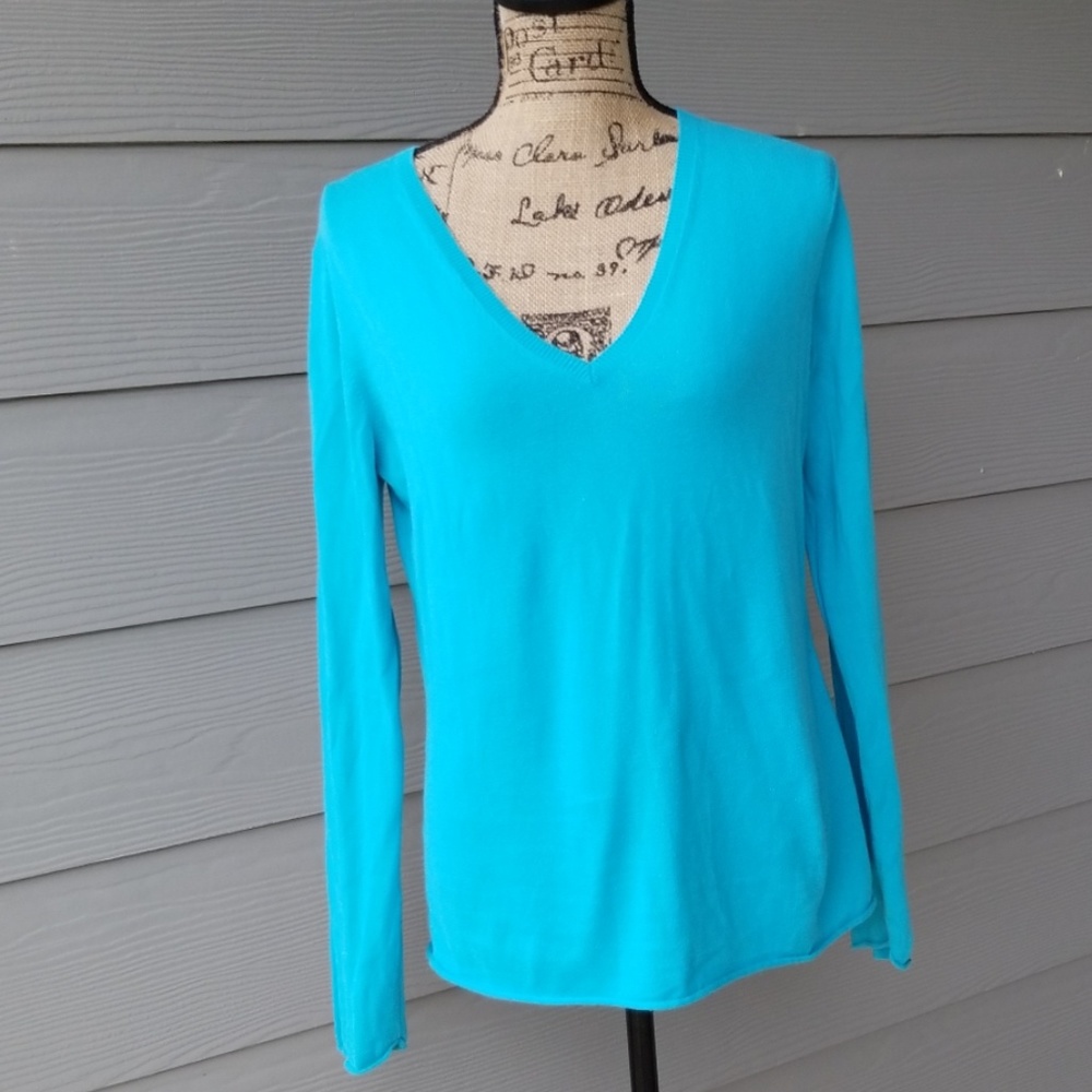 Blue long sleeve t shirt